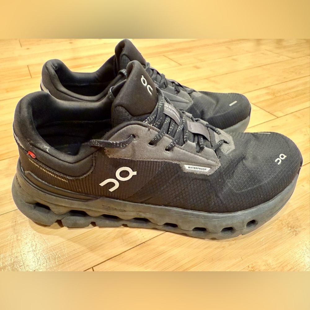 On Running Black and Gray Sneakers with CloudTec Sole